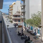 Downtown Guesthouse By Estia